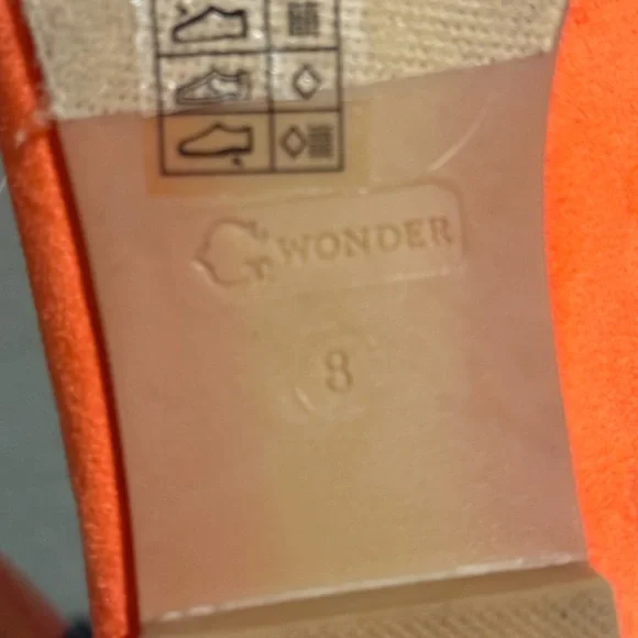 Stylish Orange Giraffe Print Women's Loafers - Picture 3 of 3